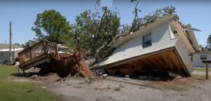 Tornadoes Kill 22, Kentucky Hit Hard Again 