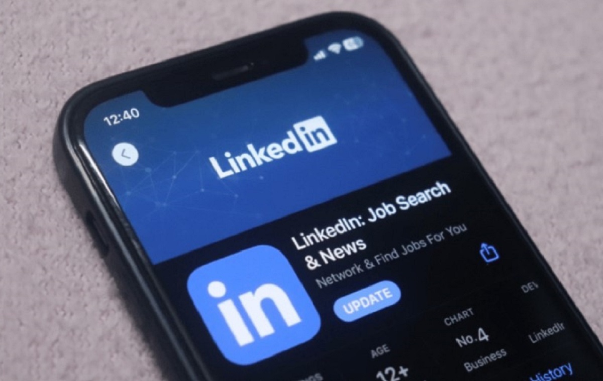 LinkedIn Fined ₹27 Lakhs! Satya Nadella Among 9 Penalized for Ownership Rule Violations