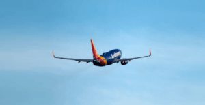 Near-Miss at Chicago Airport: Southwest Plane Avoids Collision with Business Jet